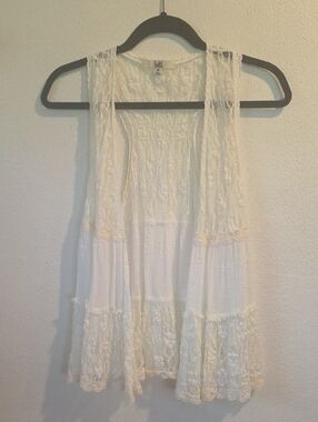 Ya Los Angeles Cotton/rayon Blend Lacey Vest